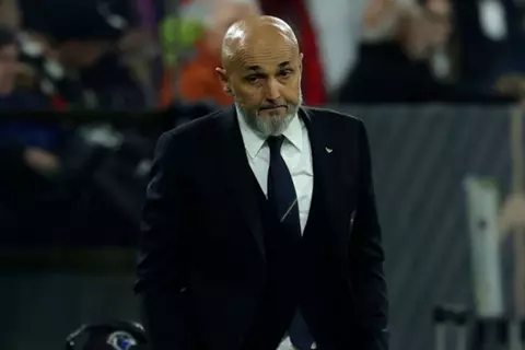 مانشيني وأبطال 2006 في صدارة المرشحين لخلافة سباليتي في تدريب إيطاليا